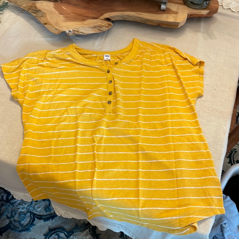 Women’s large short sleeve with white stripes
